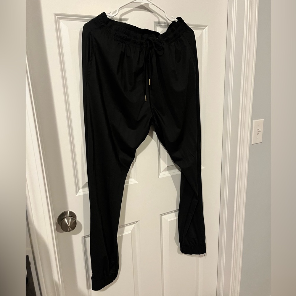 Zyia Black Everywhere Joggers with zipper